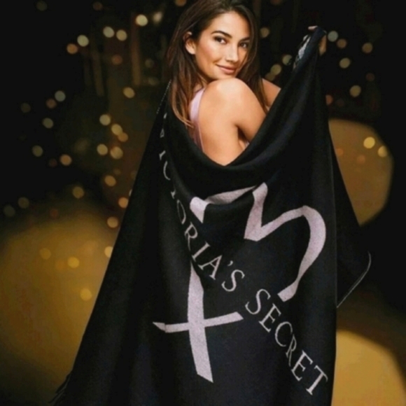 PINK Victoria's Secret Accessories - New Victoria's Secret Blanket Wrap Poncho